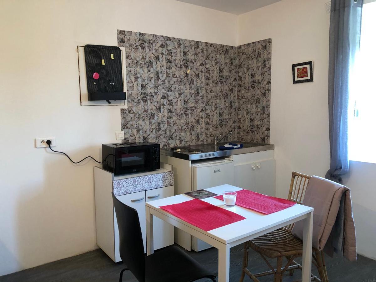 Studio 20 Min De La Mer Ideal Pour Les Deplacements Professionnels Plouaret Exterior photo